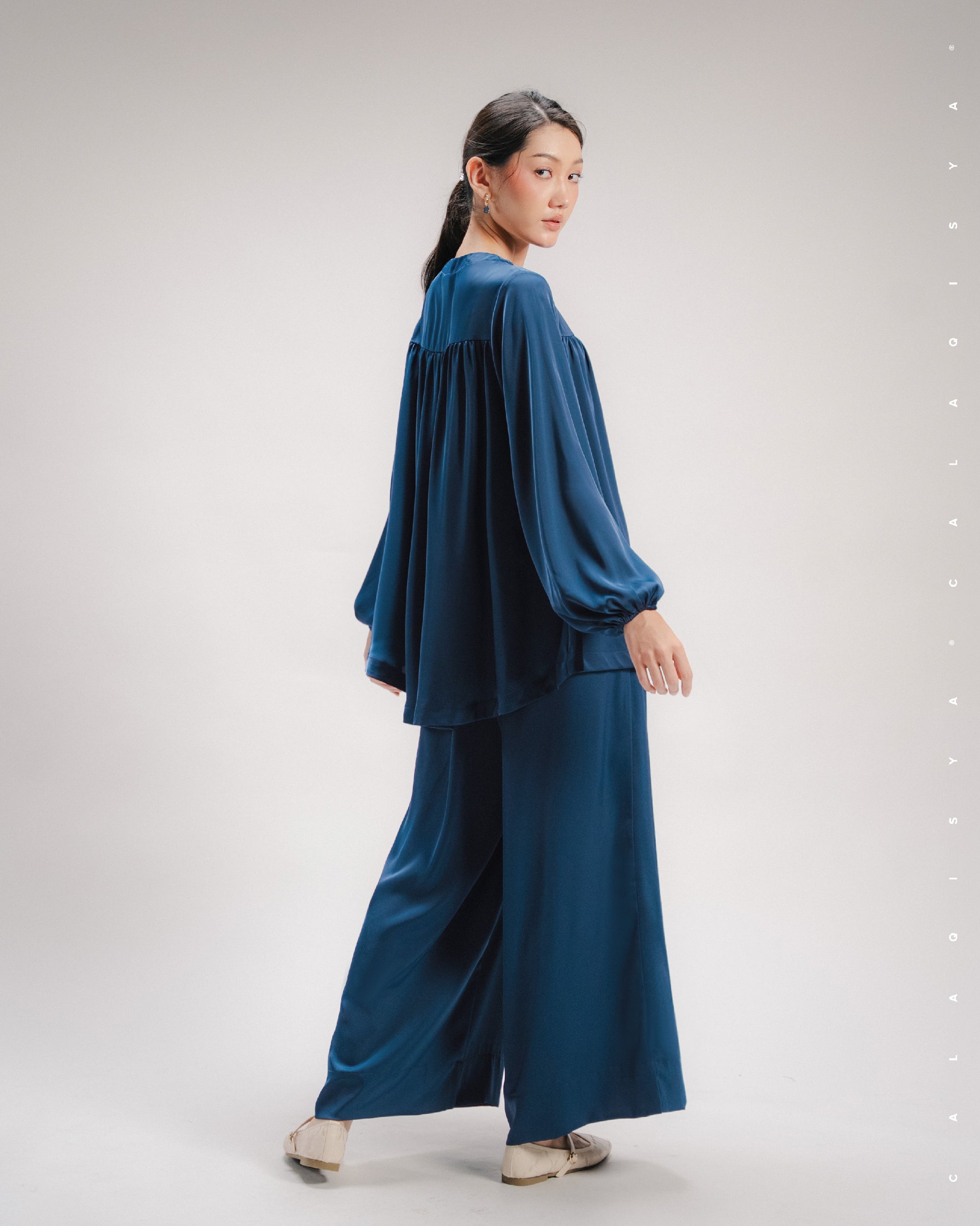 KATE TOP 2.0 IN MIDNIGHT NAVY
