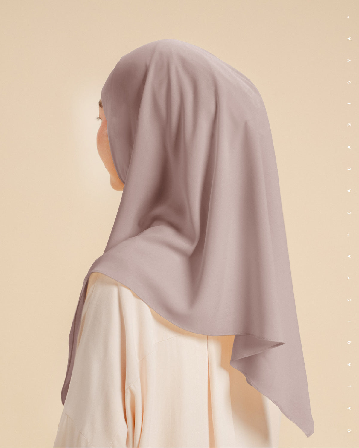 DANIAH TIE BACK UNDERCHIN (TRIANGLE) IN MUSHROOM
