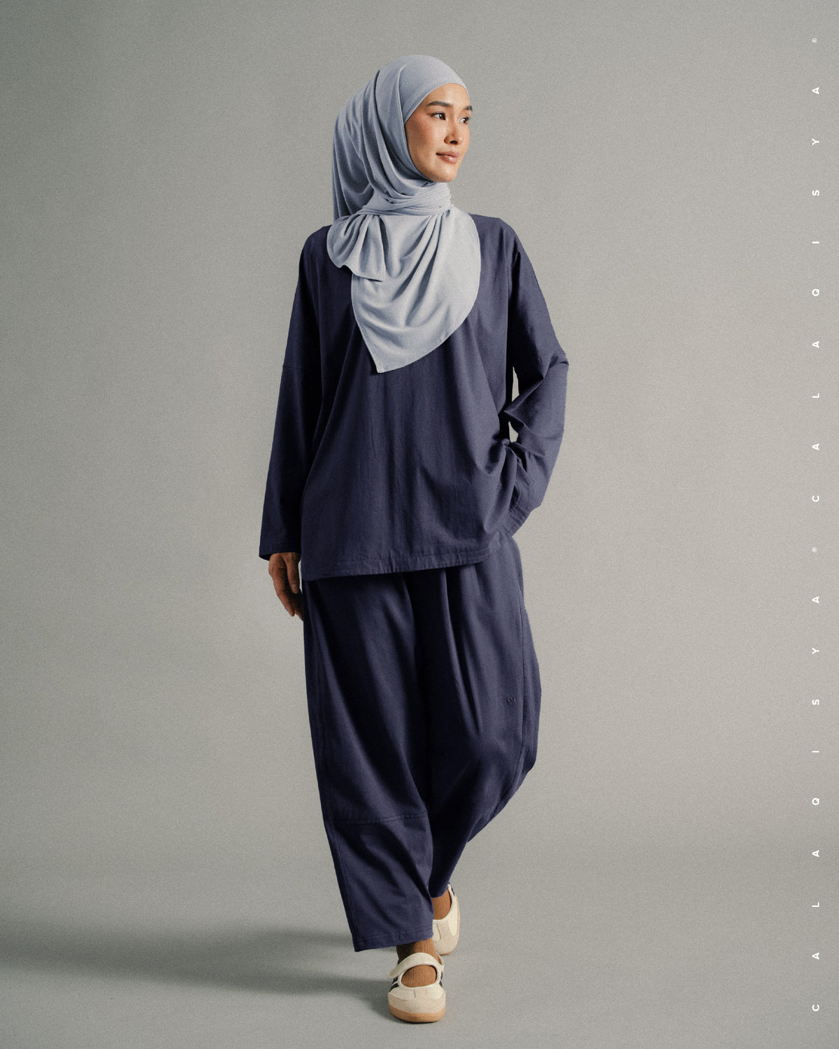 LIGHT TOP IN NIGHT SKY