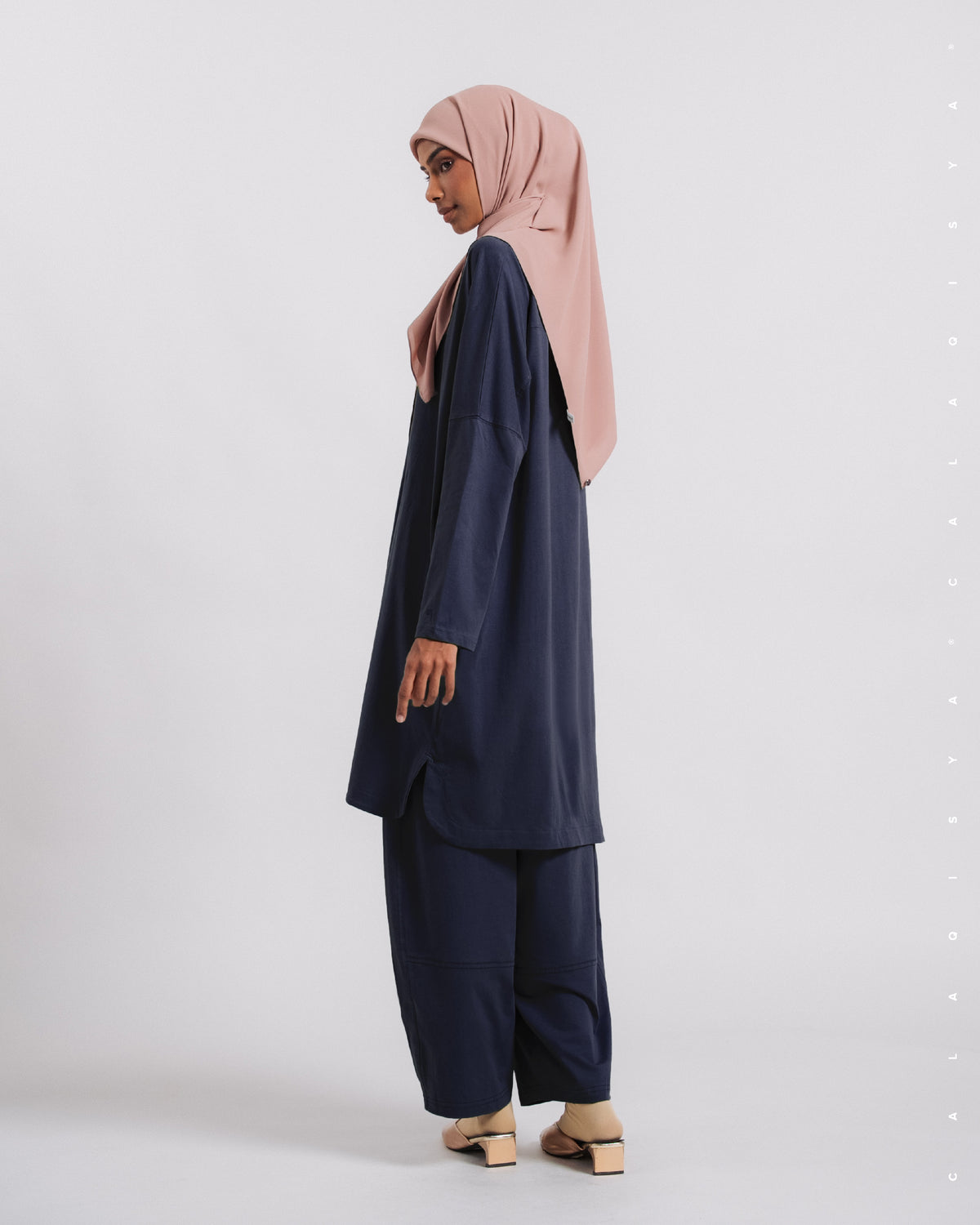 LIGHT COCOON PANTS IN NIGHT SKY