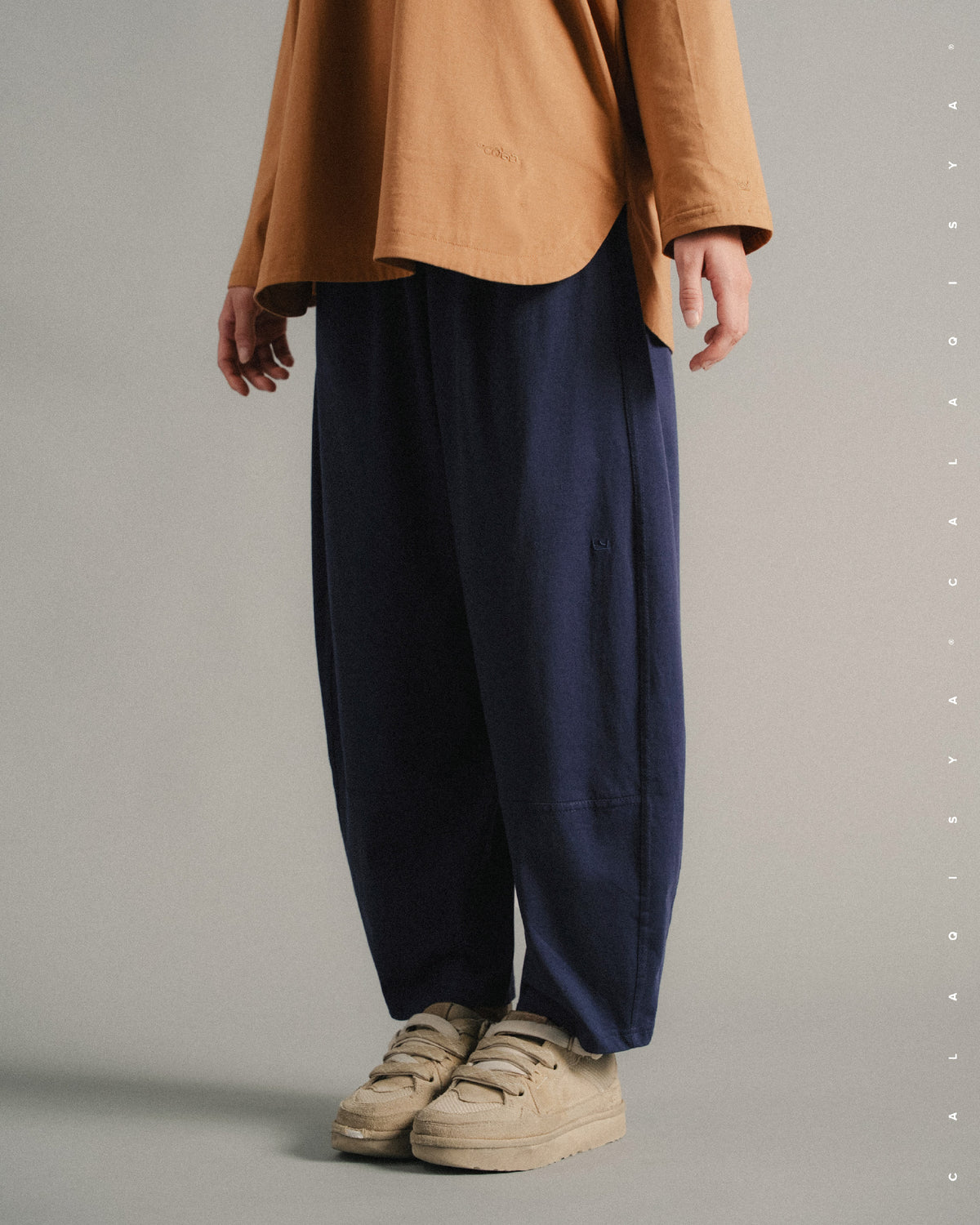 LIGHT COCOON PANTS IN NIGHT SKY