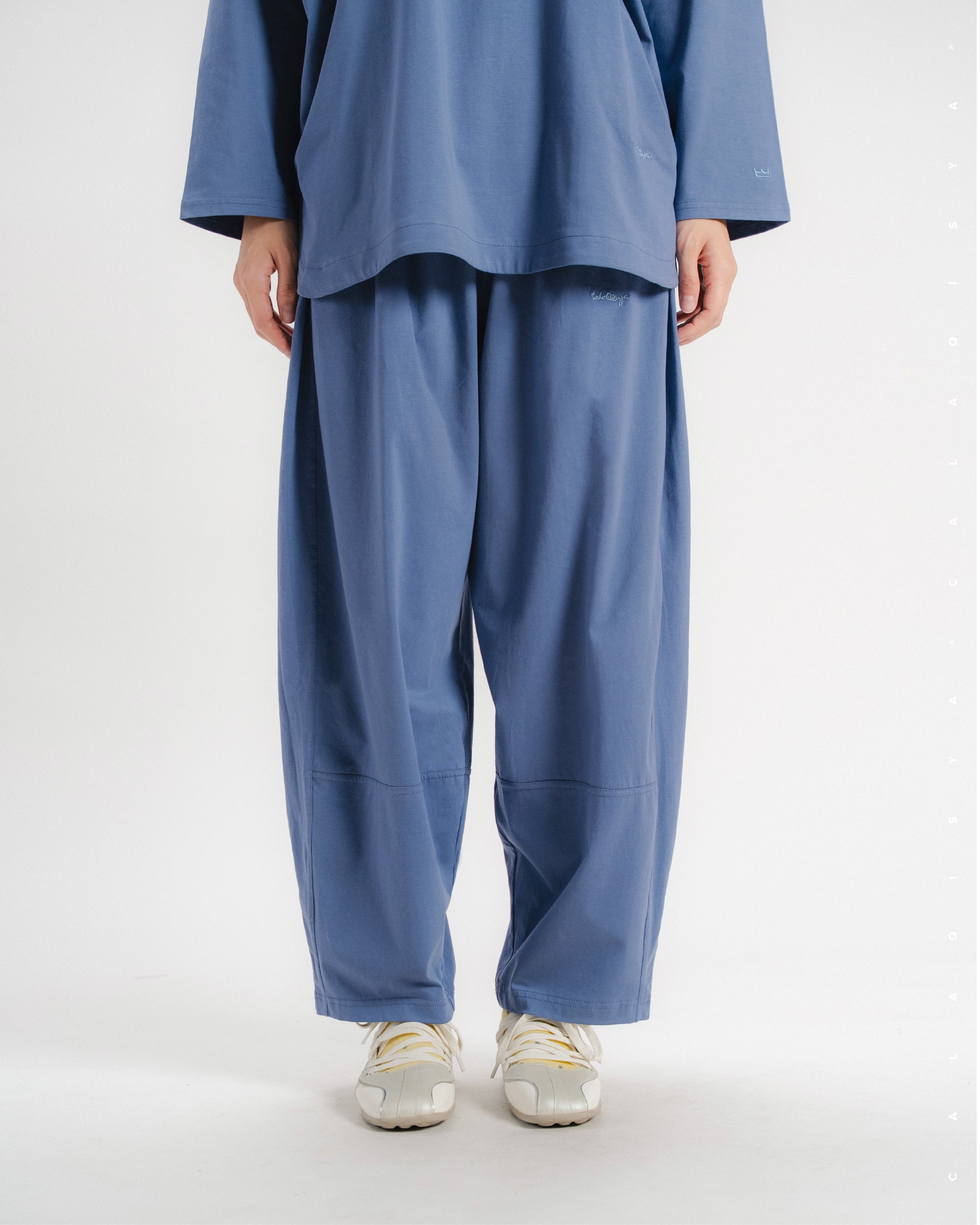 LIGHT COCOON PANTS IN NIGHTSHADOW BLUE