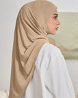 nura-tieback-underchin-in-wheat-02-20240710174737