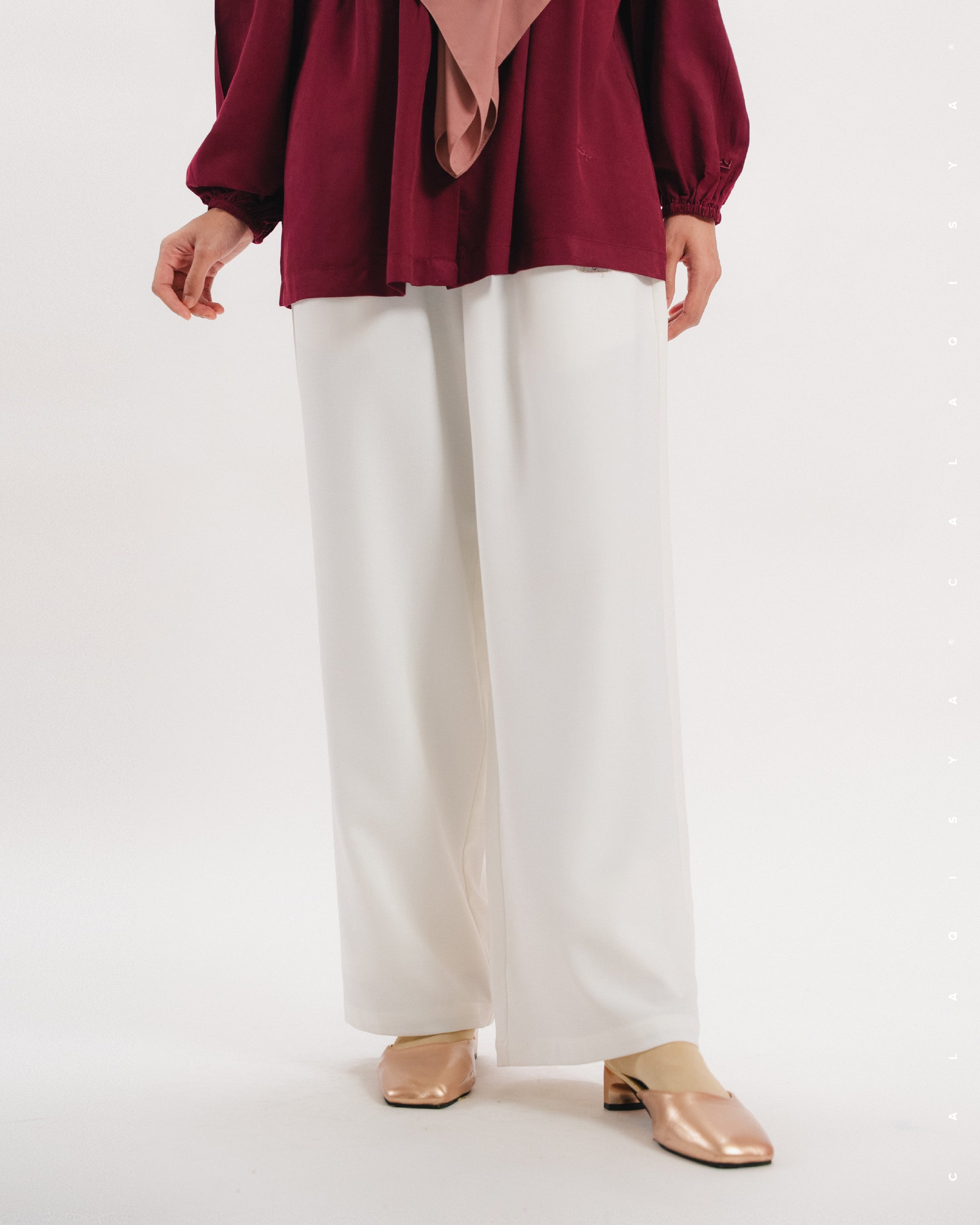SENA STRAIGHT PANTS IN OFF WHITE (FULLY LINED)