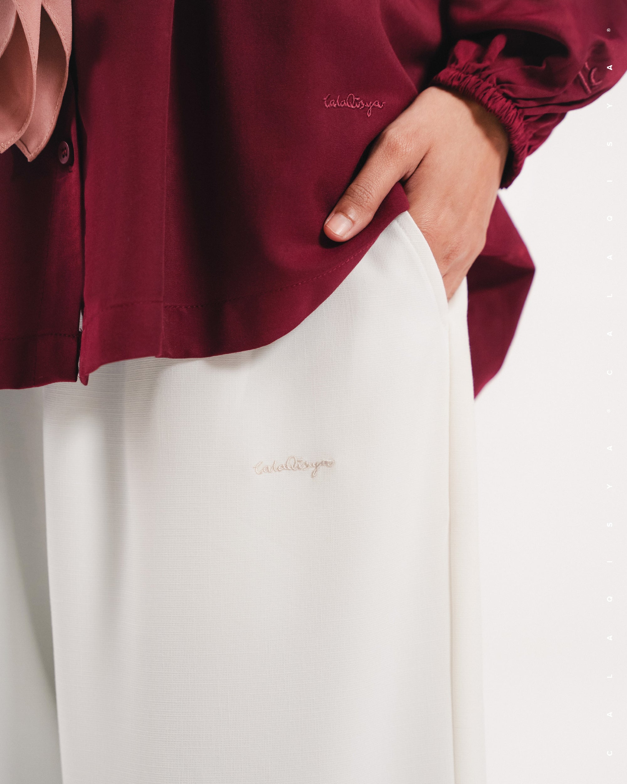 SENA STRAIGHT PANTS IN OFF WHITE (FULLY LINED)