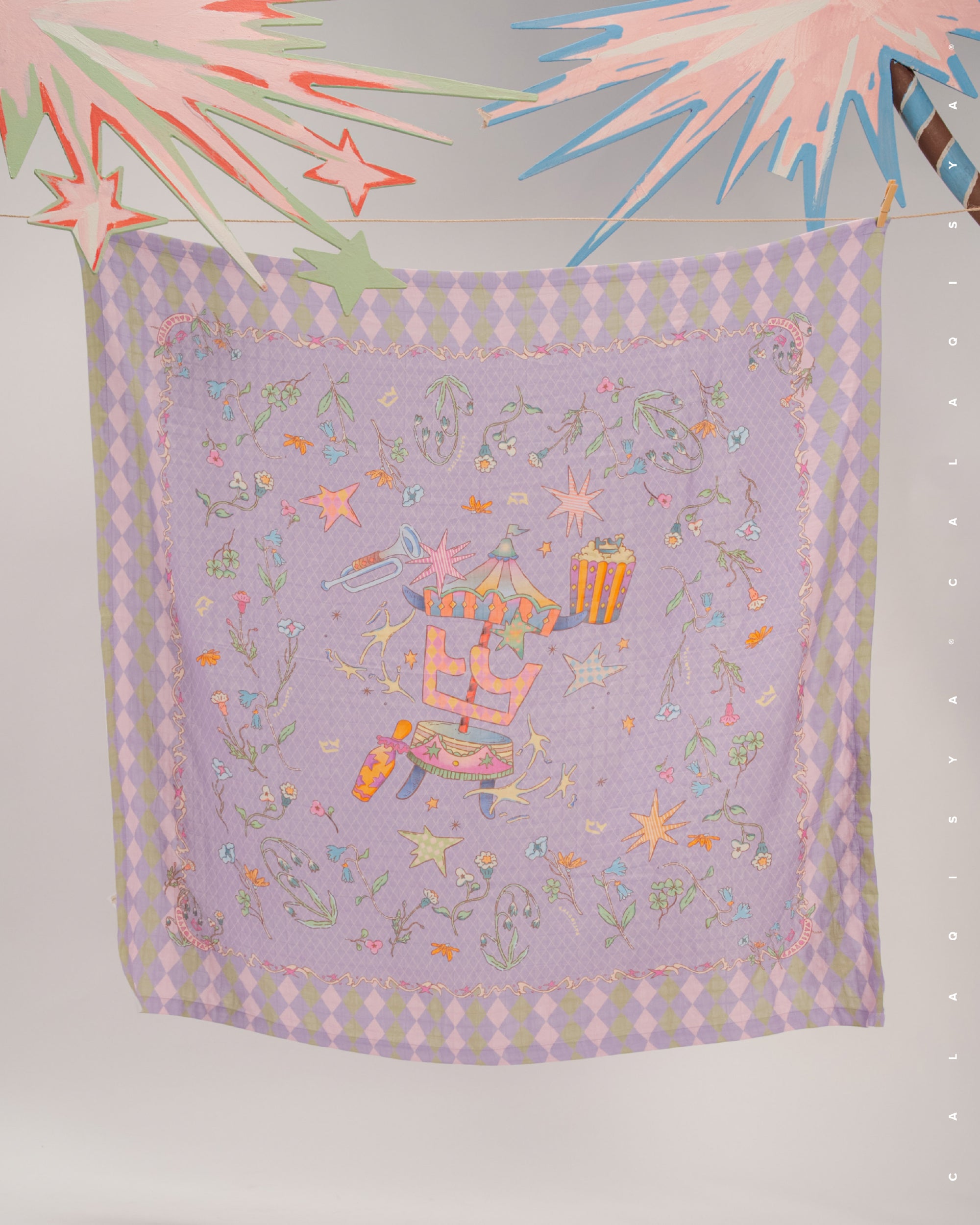 MAISON LUMIERE BONNIE SWADDLE CLASSIC IN ORCHID BOUQUET