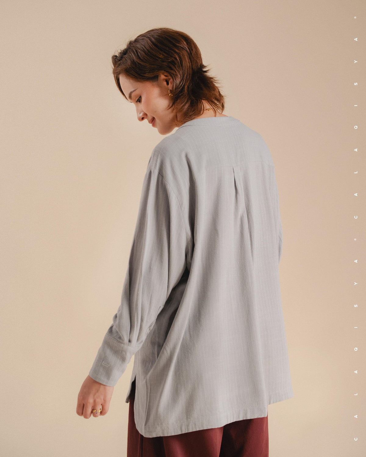 EVERYDAY STRIPE SHIRT IN OYSTER MUSHROOM