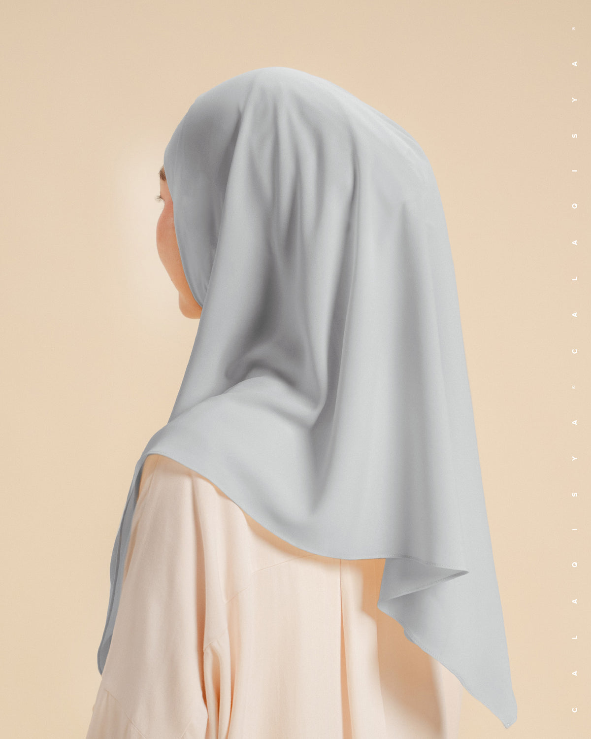 DANIAH TIE BACK UNDERCHIN (TRIANGLE) IN OYSTER MUSHROOM