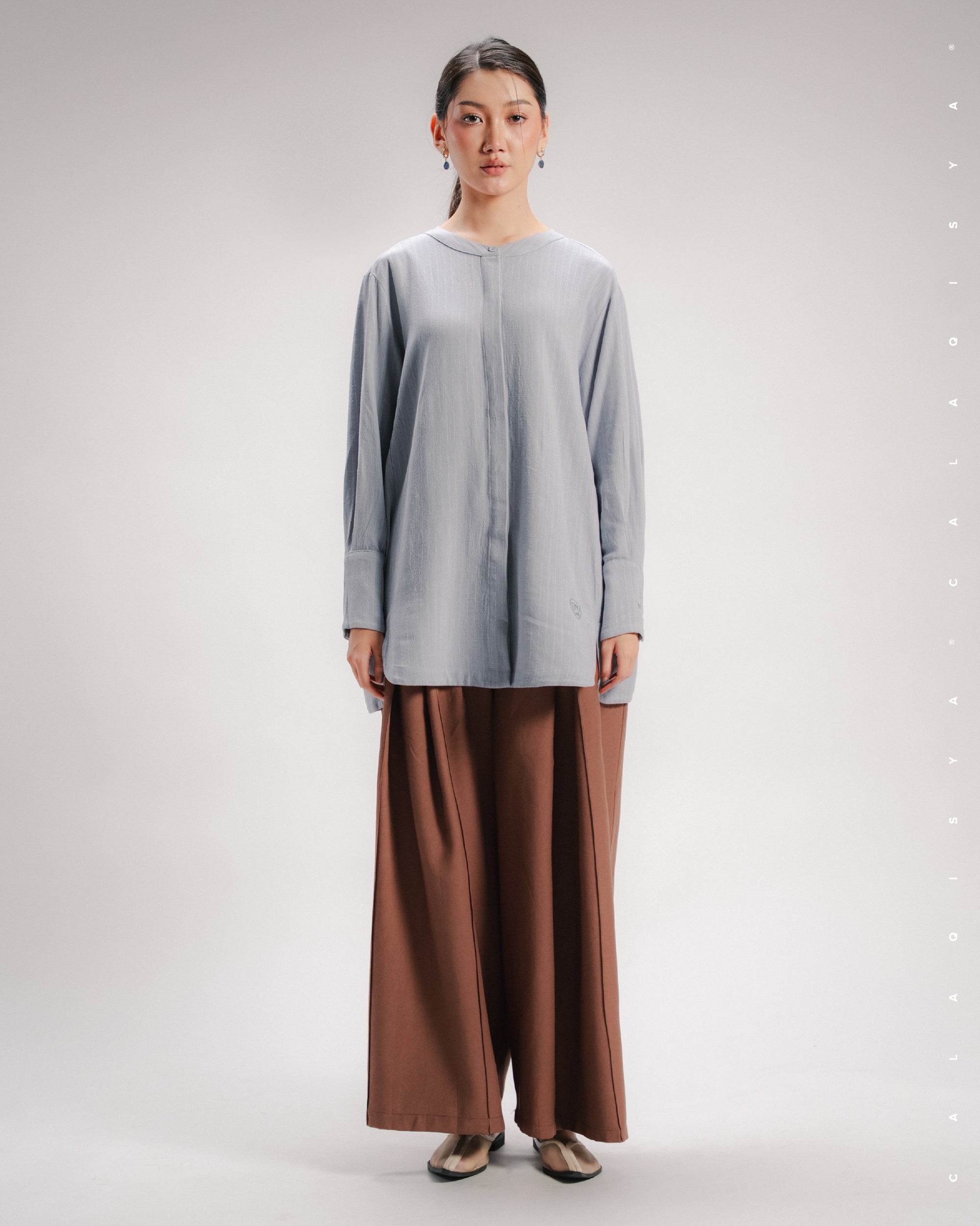 EVERYDAY STRIPE SHIRT IN OYSTER MUSHROOM