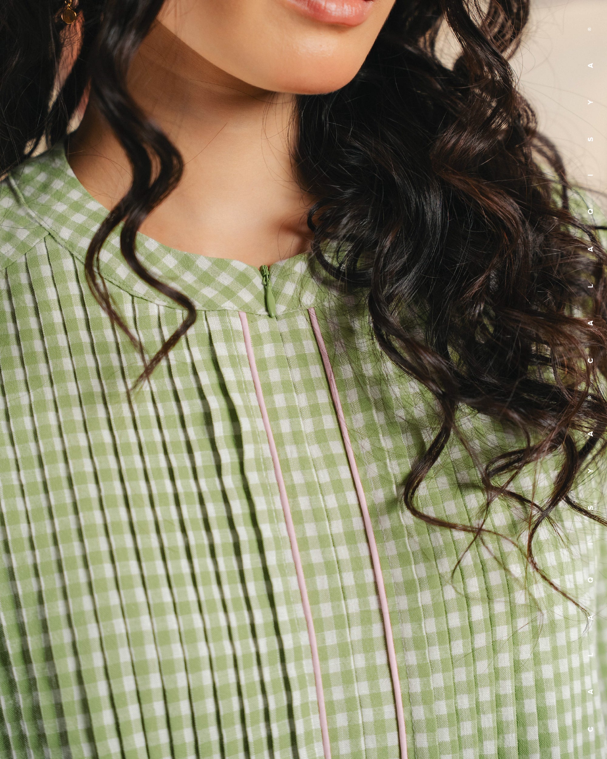 CQ X MACHINO MORA CHECKERED TOP IN PALE GREEN
