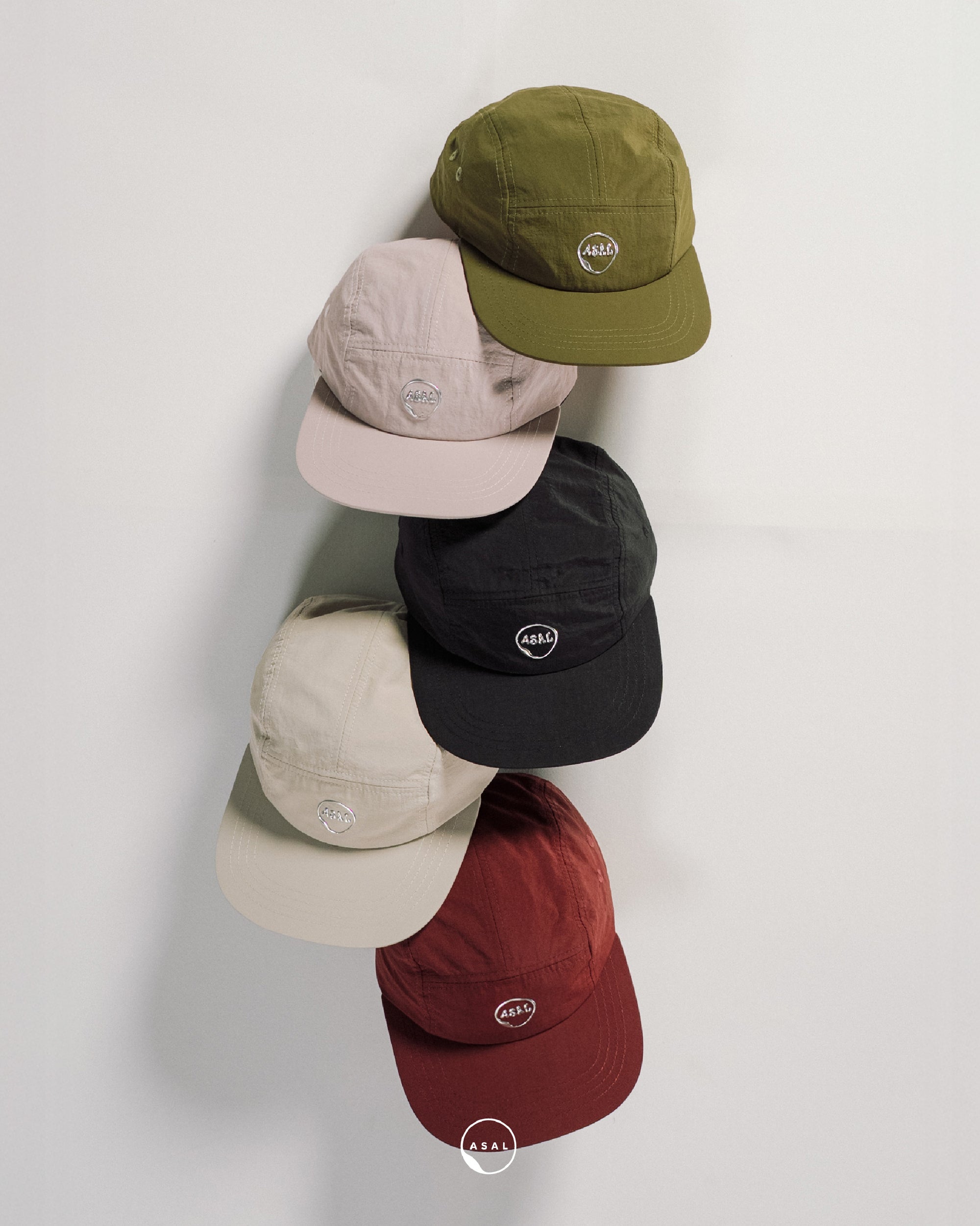 PEBBLE OUTDOOR CAP IN BLACK