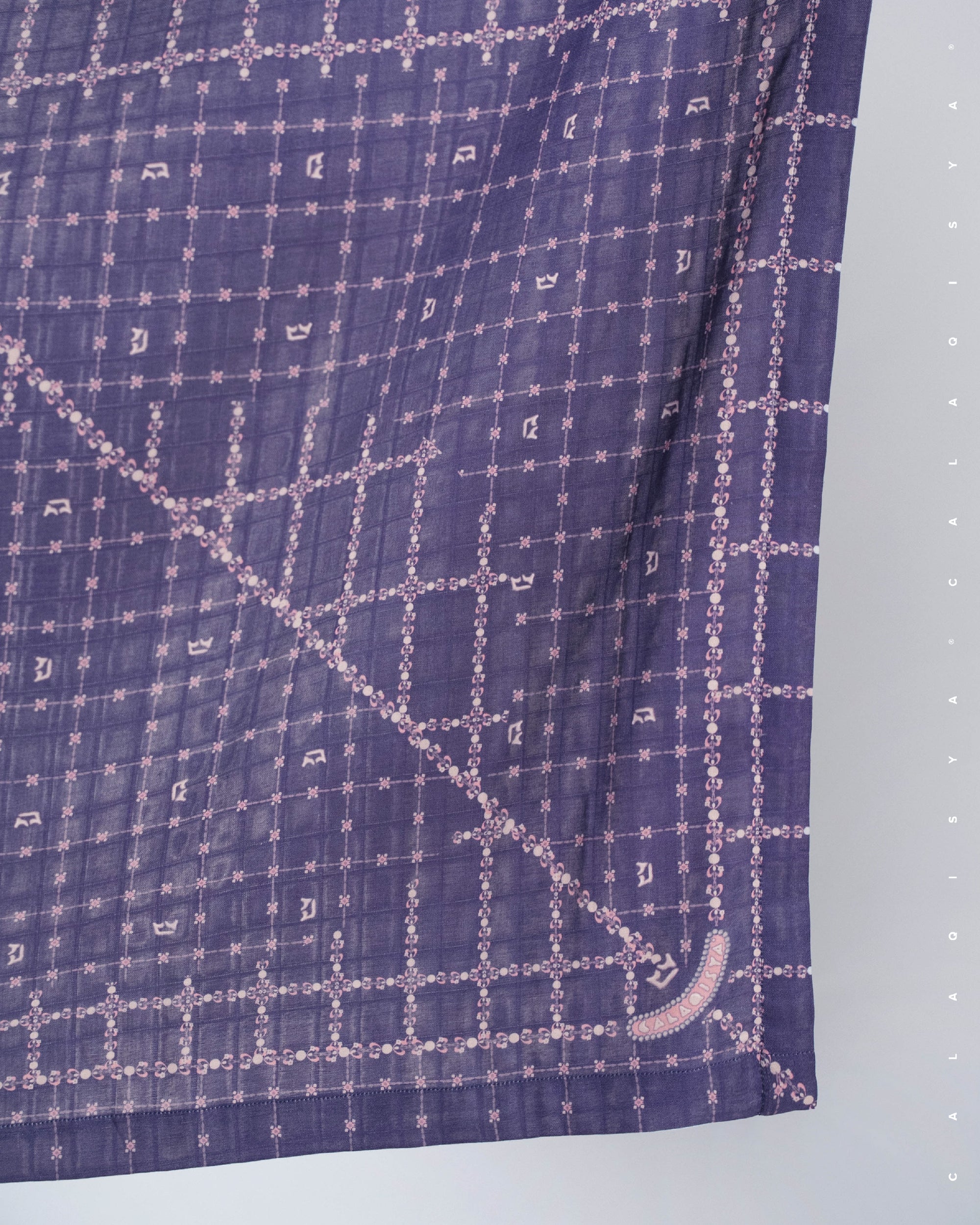 BONNIE SWADDLE CLASSIC MONOGRAM IN PICASSO LILY