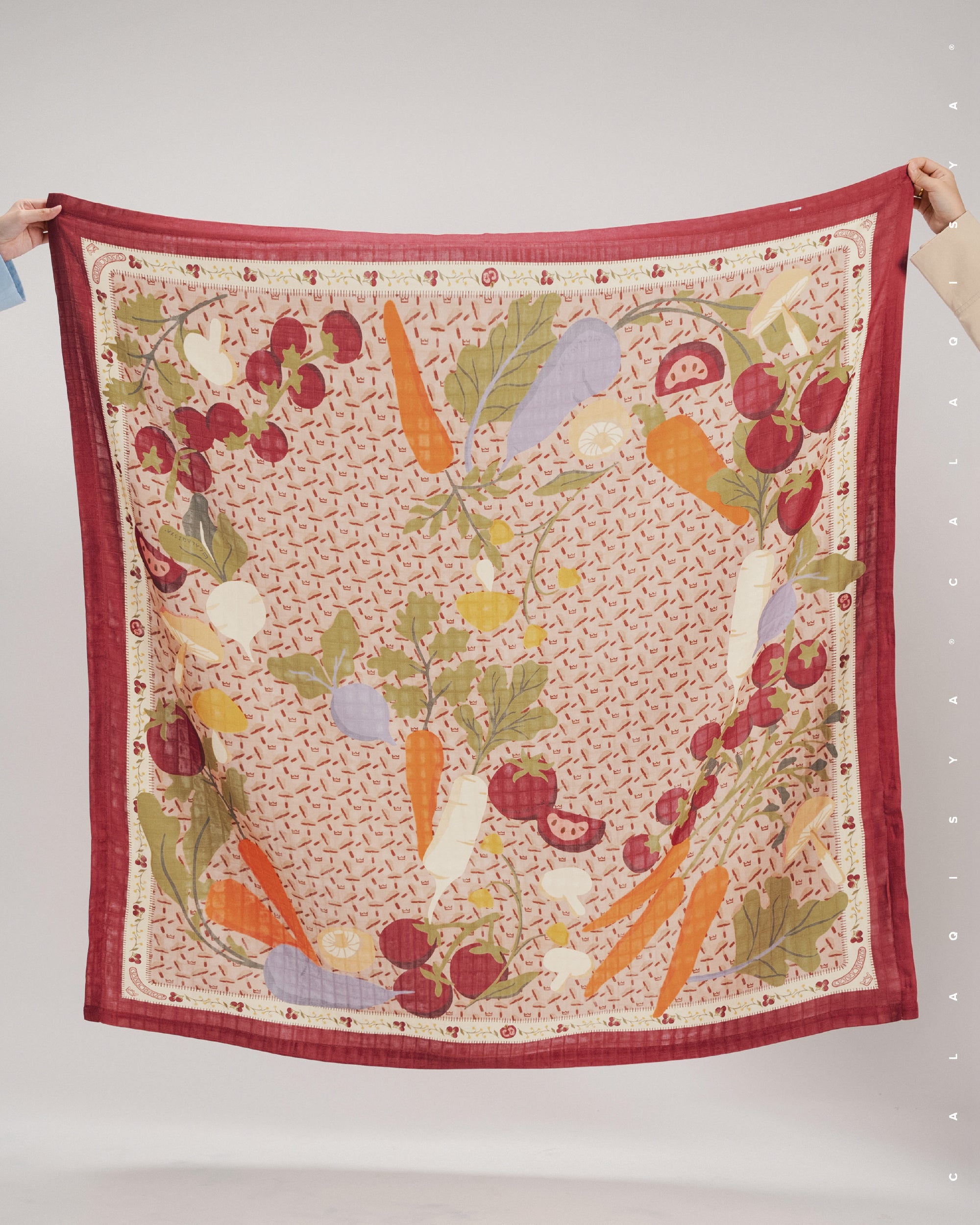 UNEARTHLY DIARIES BONNIE SWADDLE CLASSIC IN PORT ROYALE