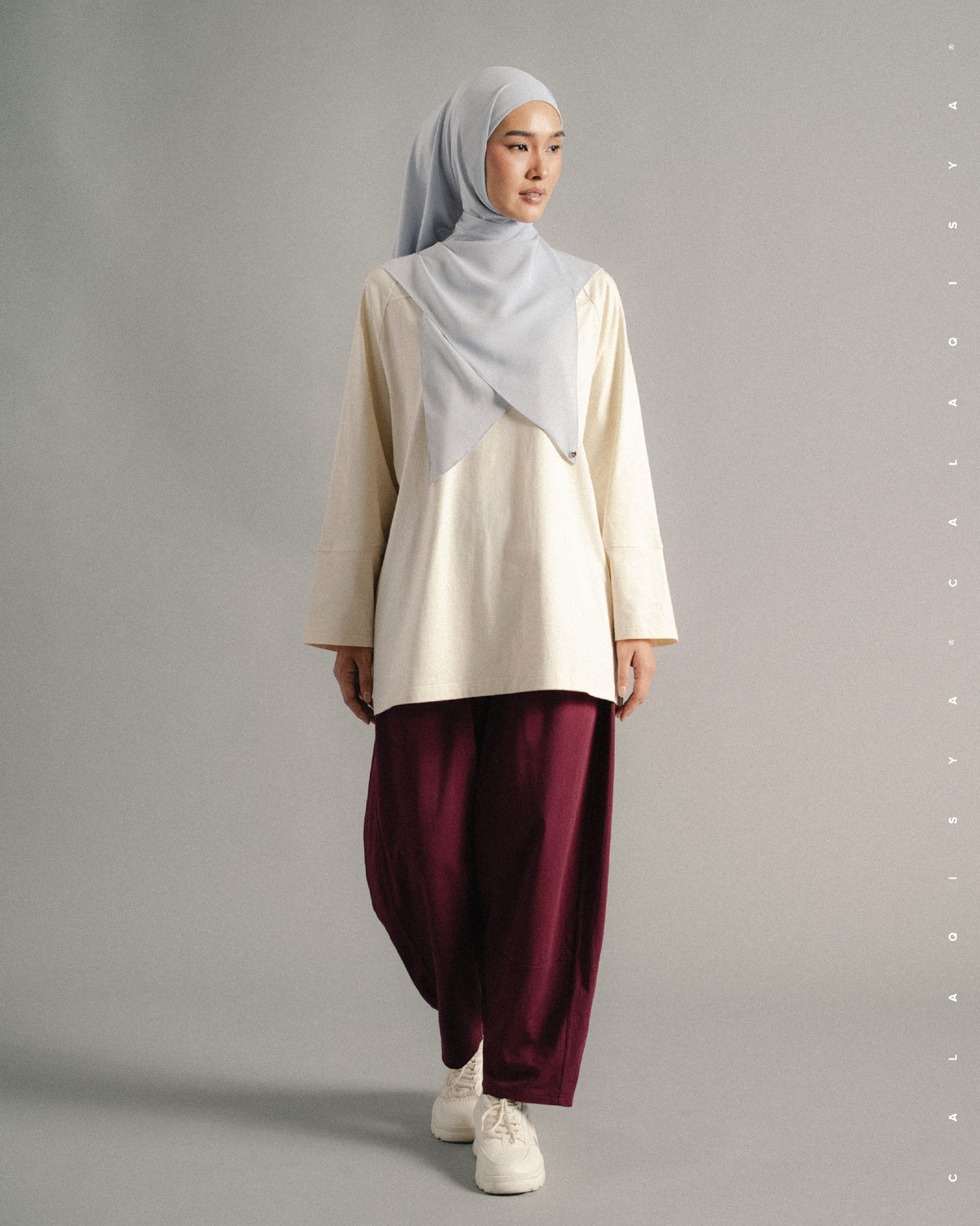 LIGHT COCOON PANTS IN PORT ROYALE