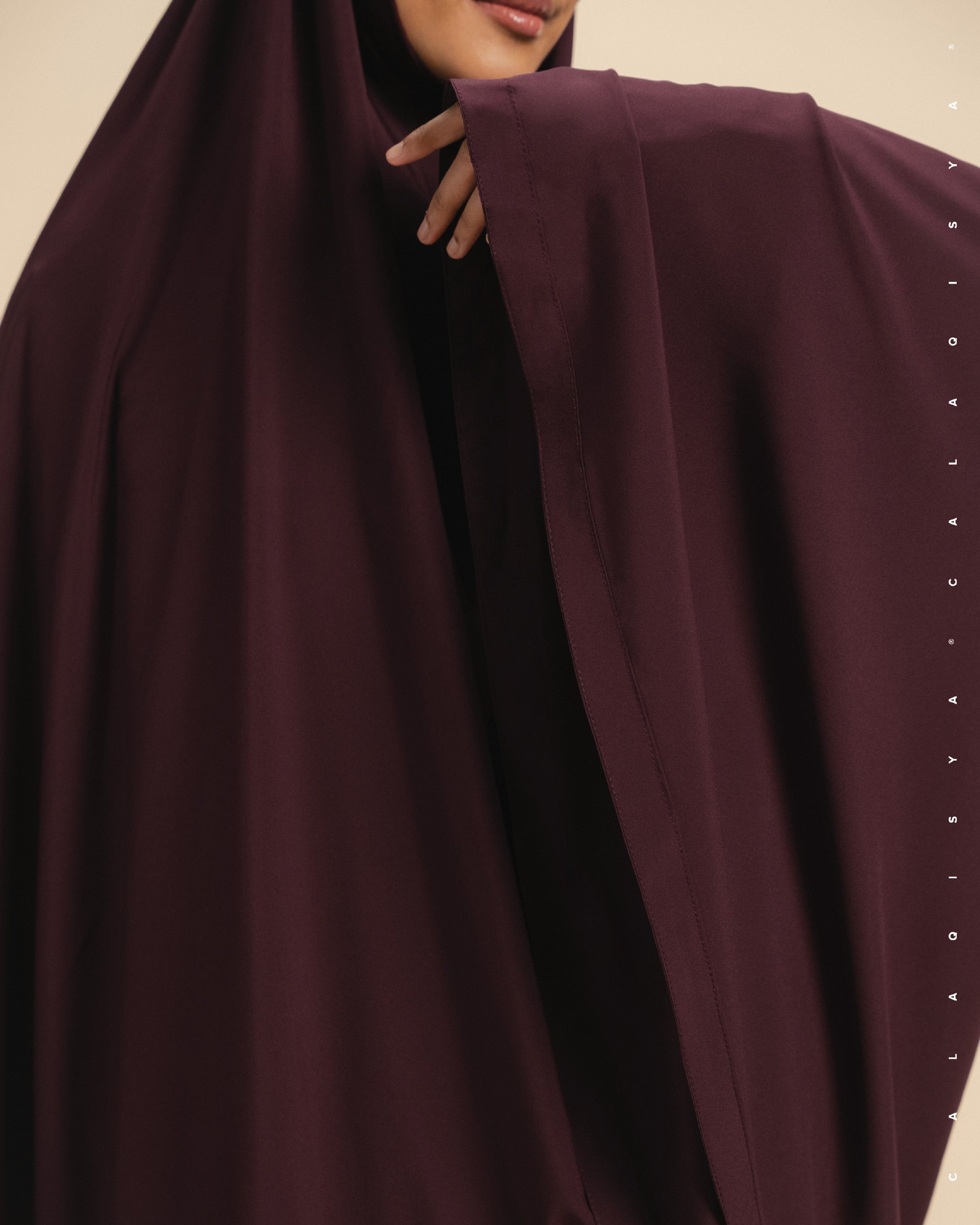 SERENE PRAYER VEIL IN PORT ROYALE
