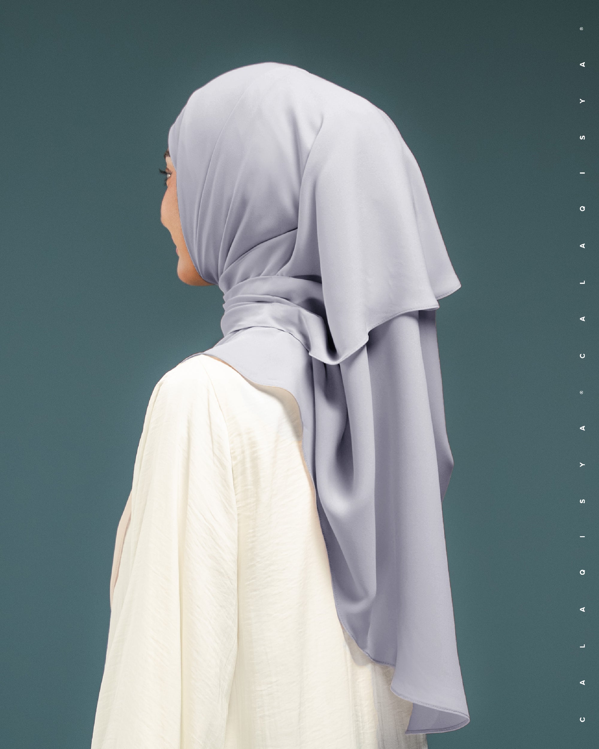 DANIAH TIE BACK UNDERCHIN IN QUEENS WREATH