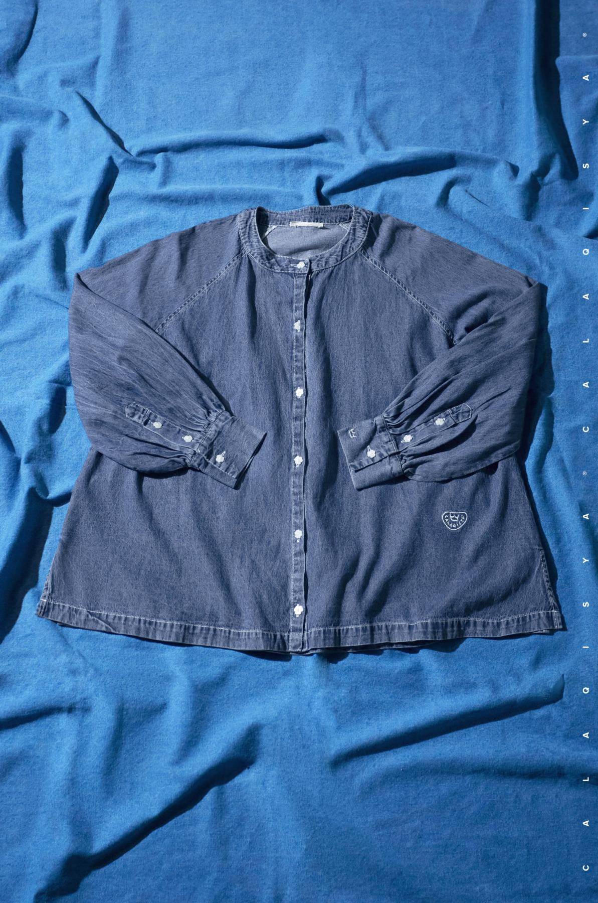 ranch-yard-top-in-blue-denim-flatlay-20240424153501