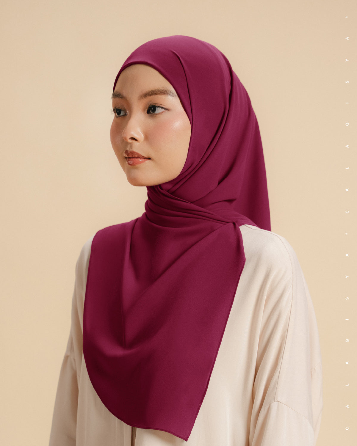 DANIAH FULL UNDERSCARF IN RED PLUM