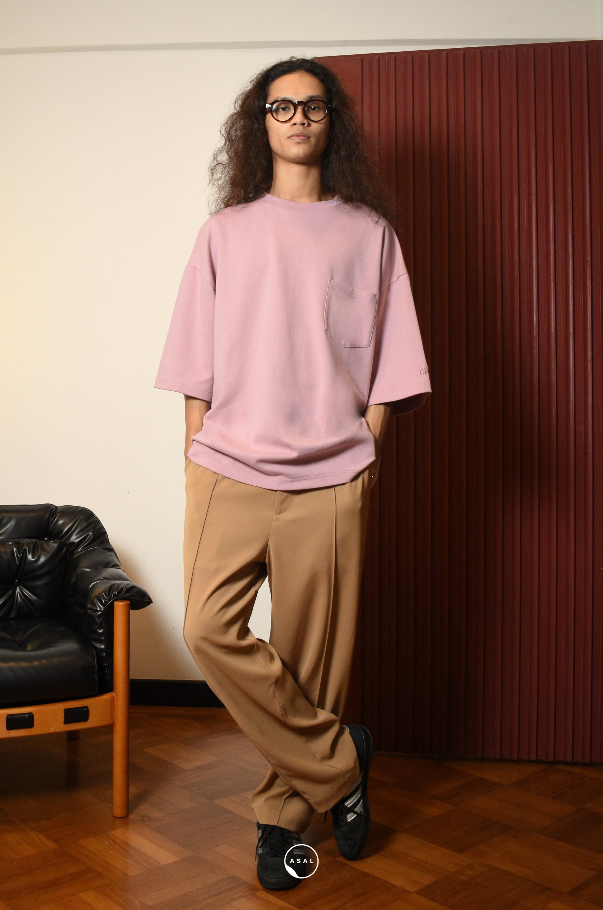 LEOS OVERSIZED T-SHIRT (MED)