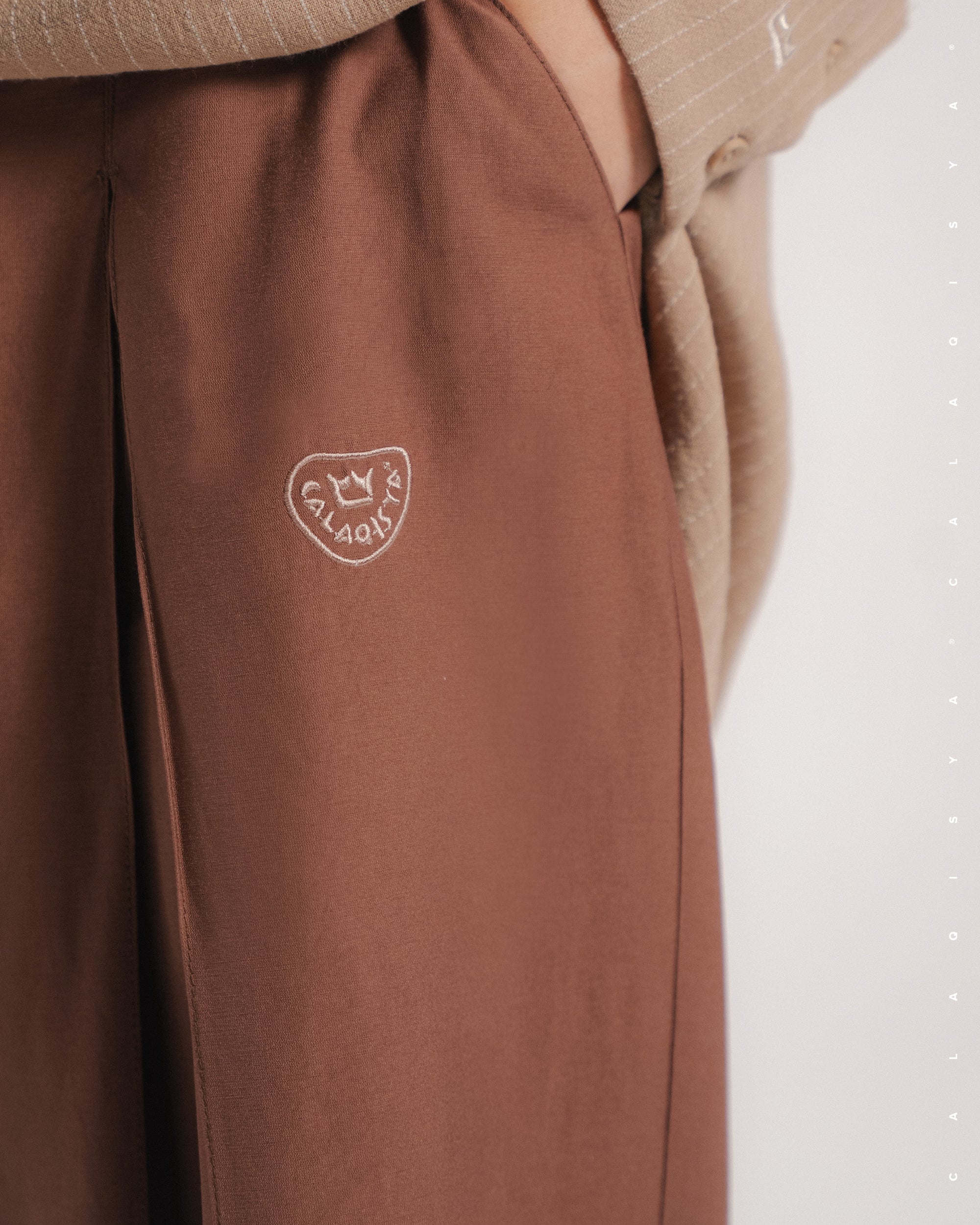 GROVE PANTS IN RUSTIC BROWN