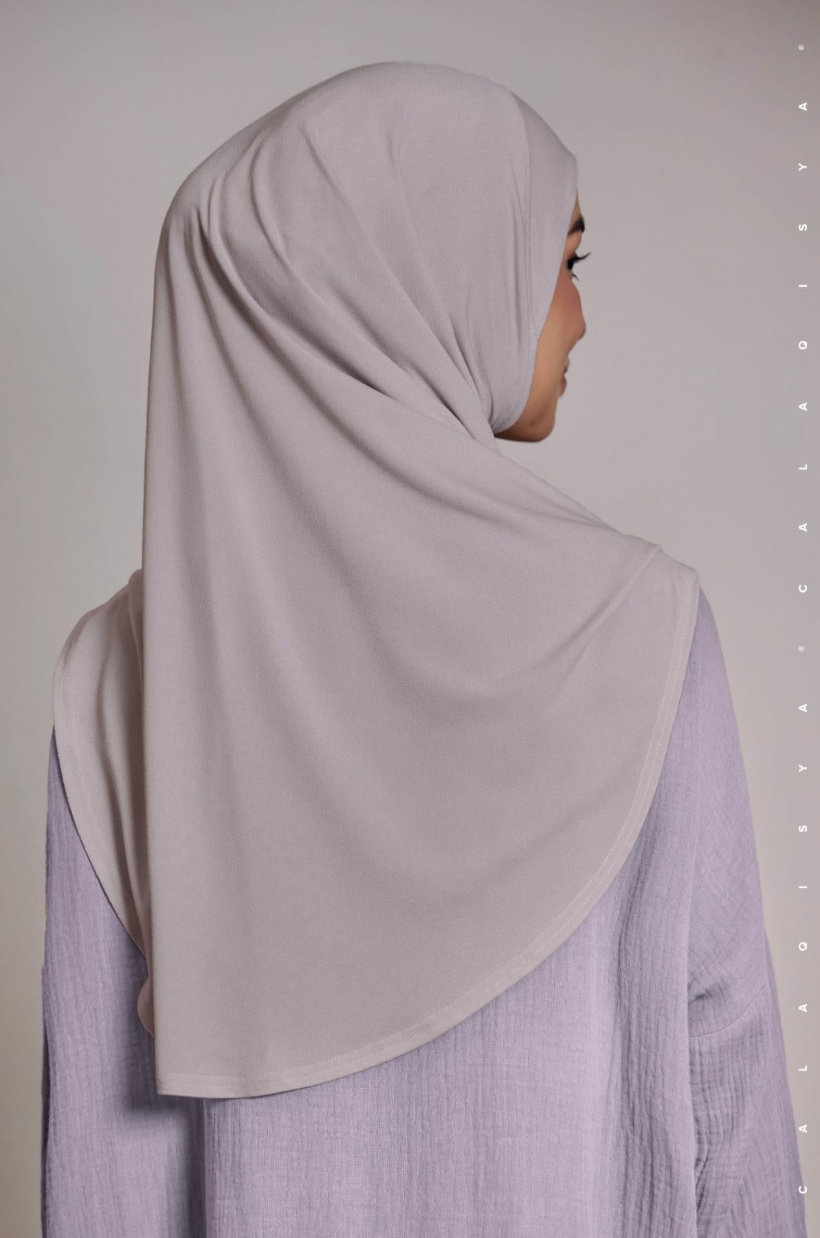 safa-instant-in-gull-grey-03-20240516122451