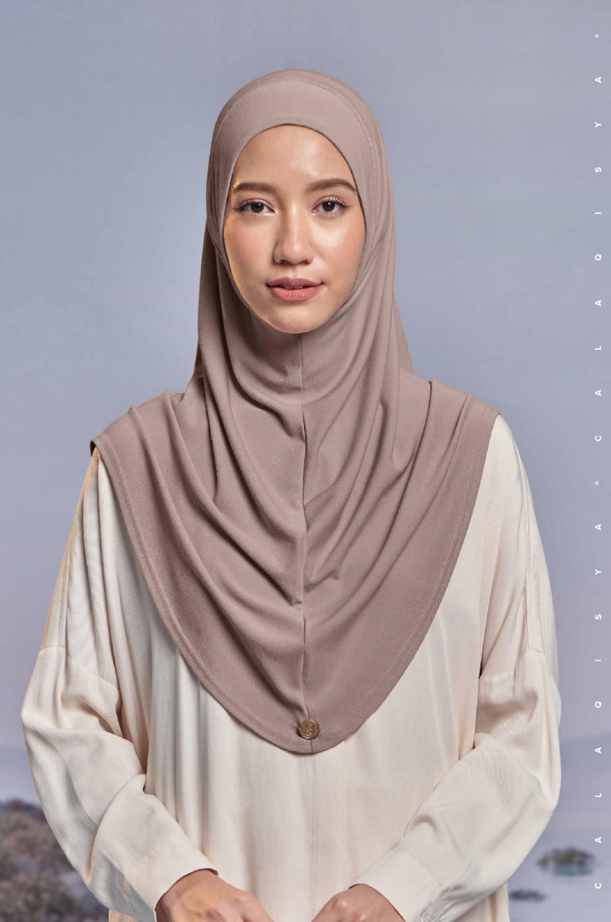 safa-instant-in-light-taupe-01-20230810172521