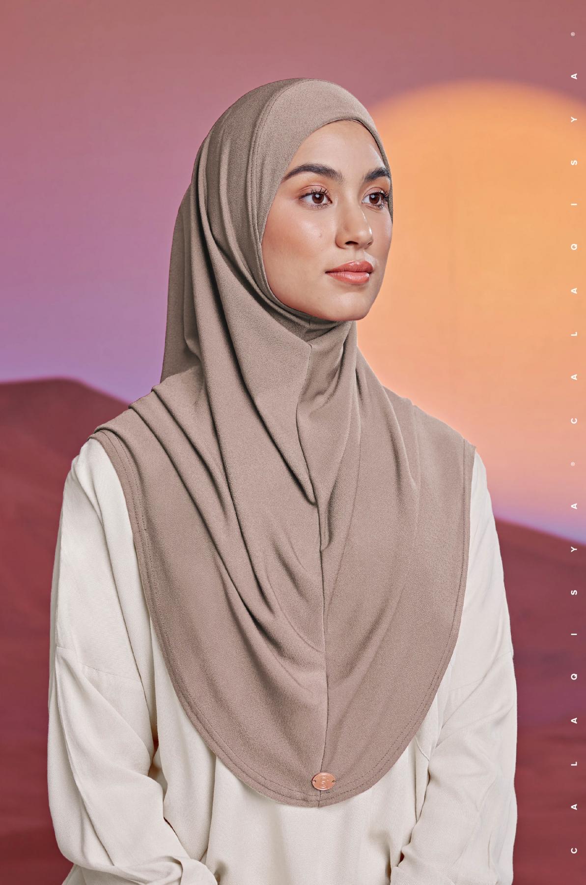 safa-instant-in-light-taupe-02-20230111164300