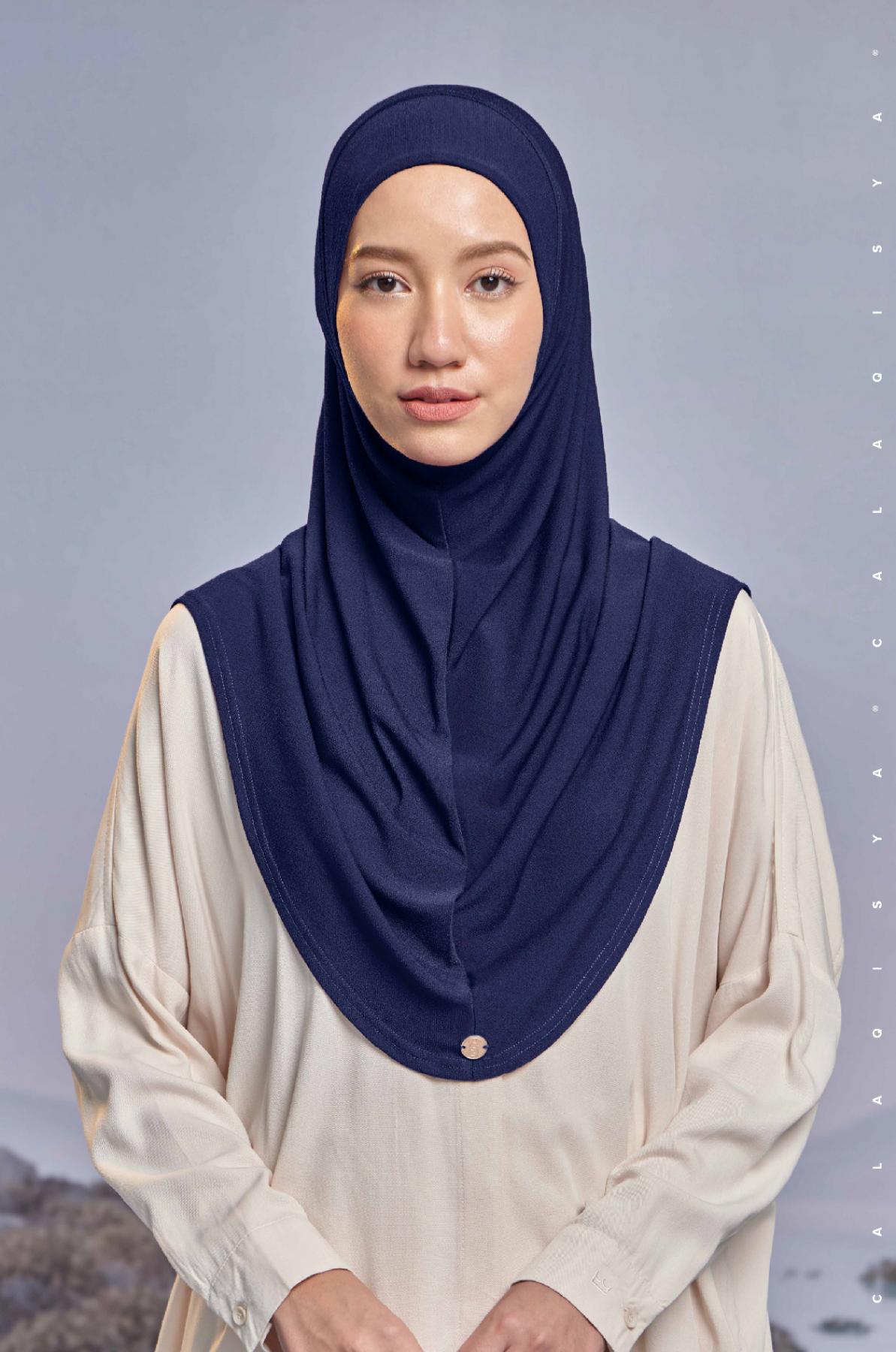 safa-instant-in-navy-blue-01-20230810174103