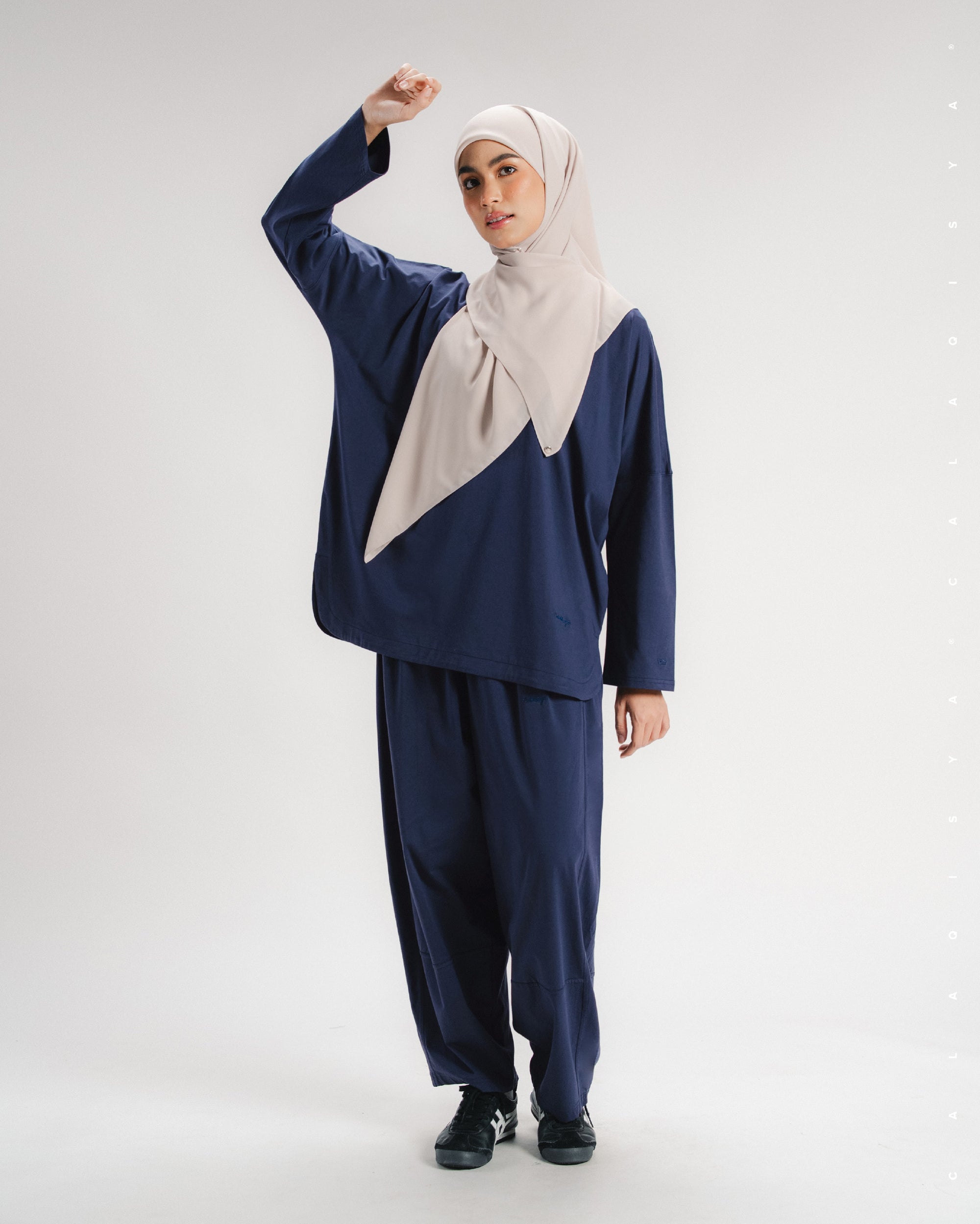 LIGHT TOP IN SEABORNE