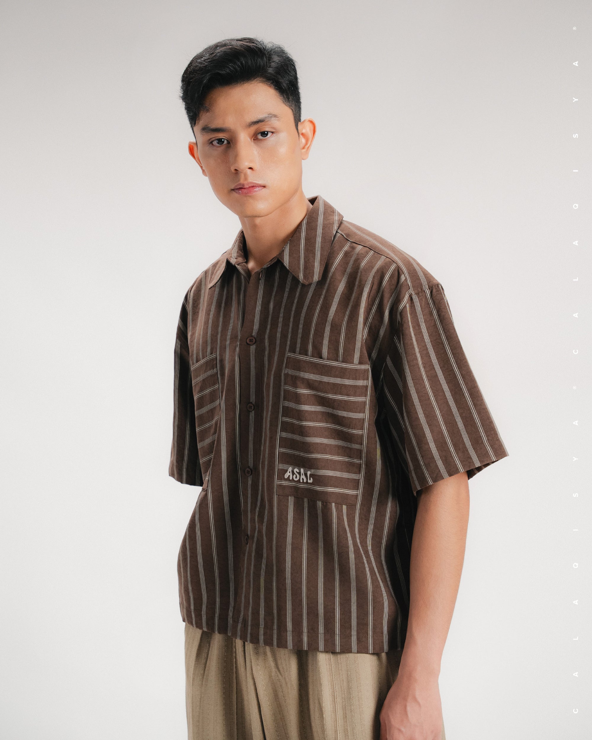 ASAL JESTER SHIRT IN SEAL BROWN