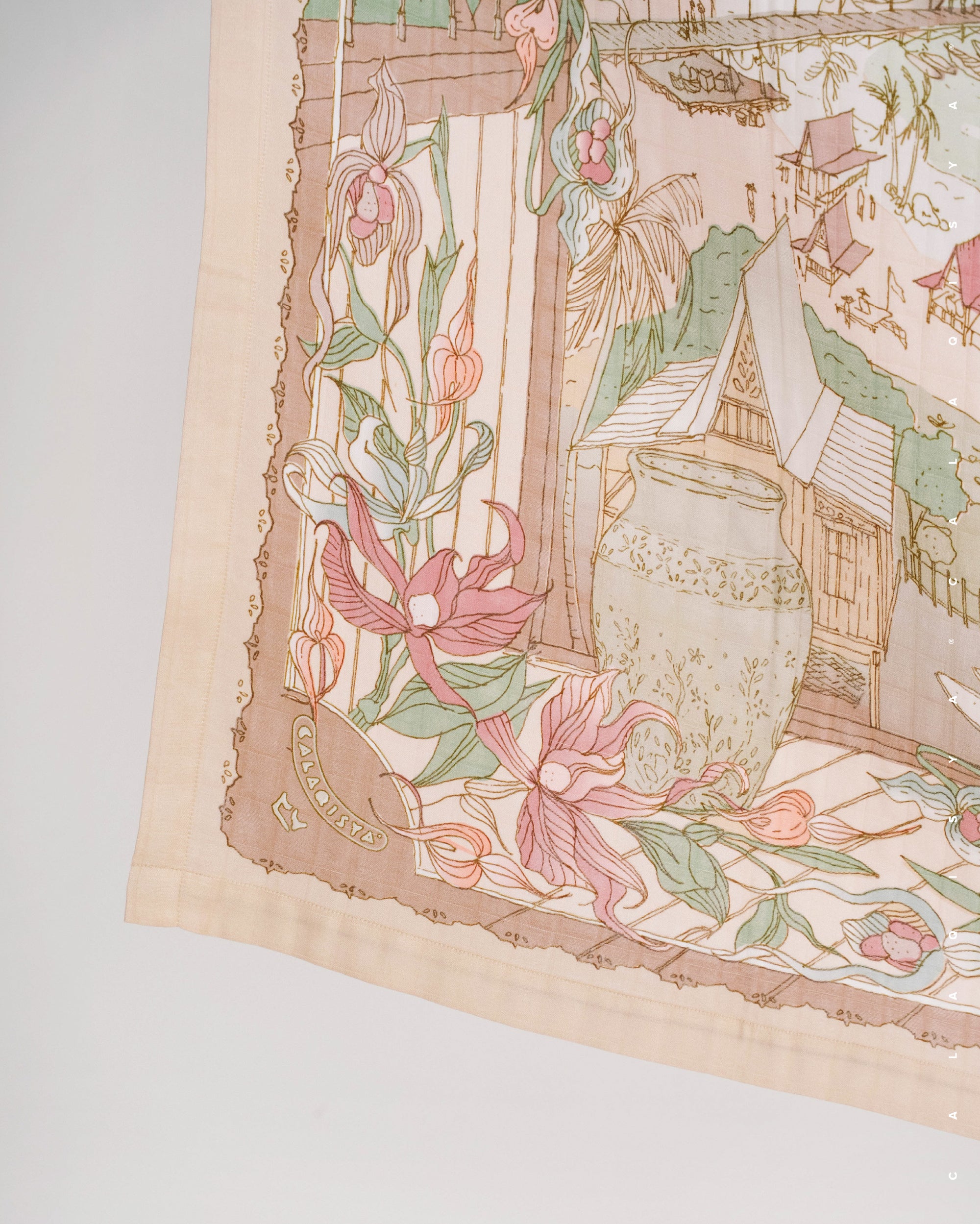 BONNIE SWADDLE CLASSIC IN SHIFTING SAND