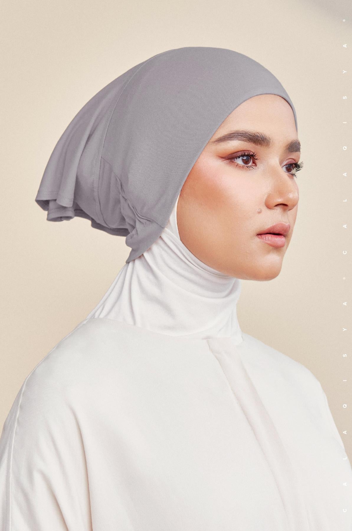 snug-underscarf-in-minimal-grey-02-20230411111647