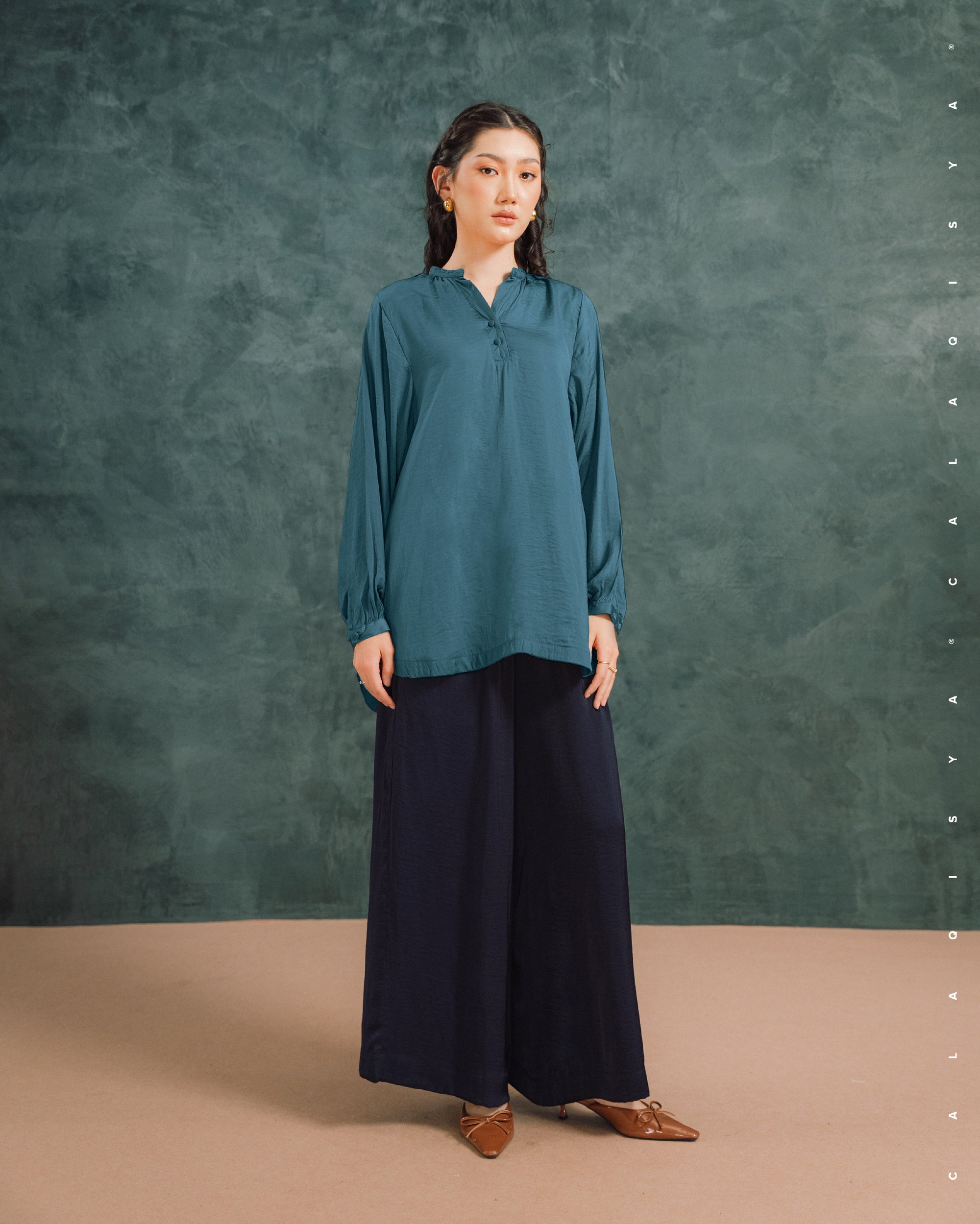 LAUREL BALLOON SLEEVE TOP IN STARGAZER