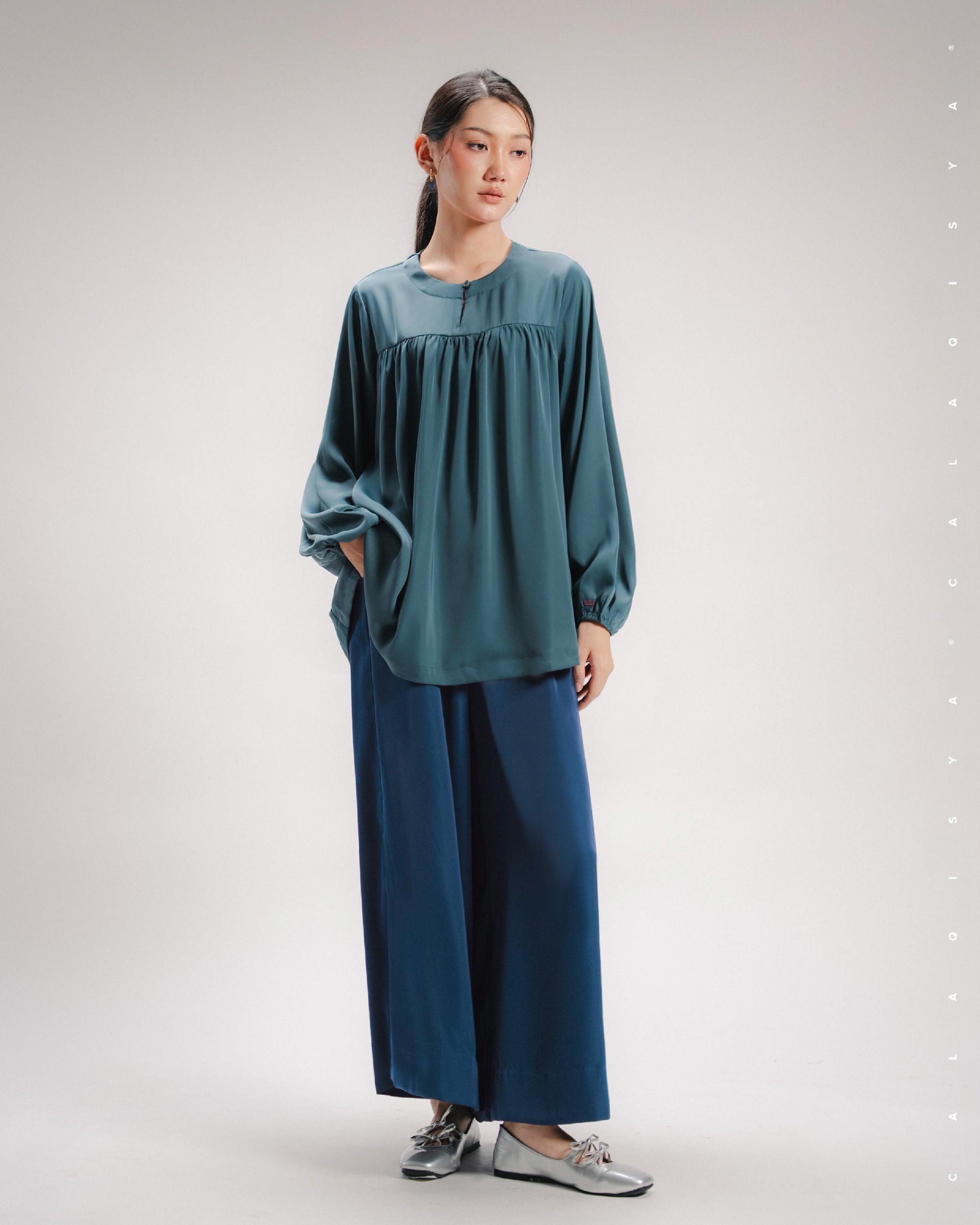 KATE TOP 2.0 IN STORMY WEATHER
