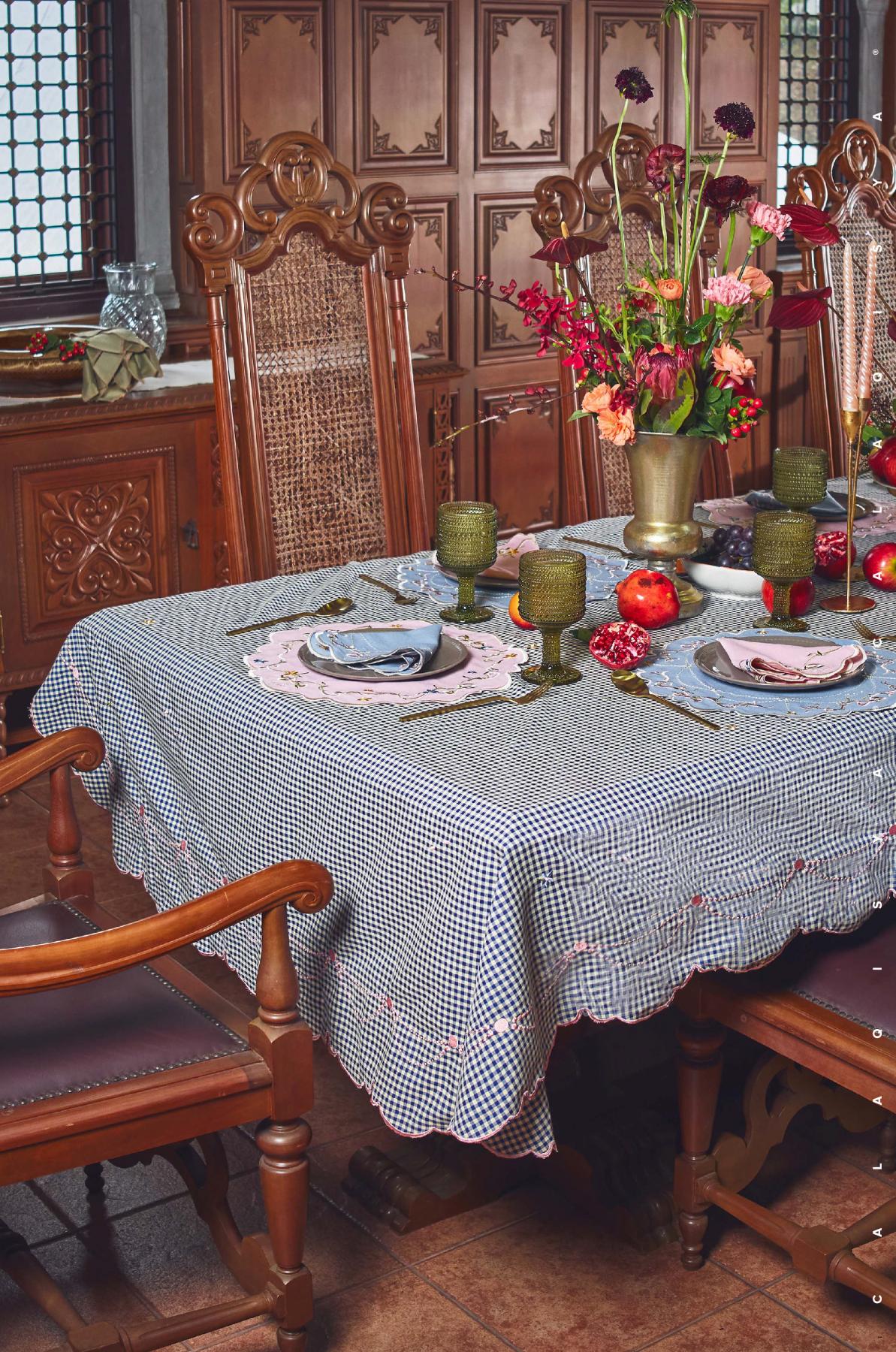 [Copy]IRIS SQUARESUASANA TABLECLOTH (6 SEATER) IN BLUE PRINT IN OLIVINE