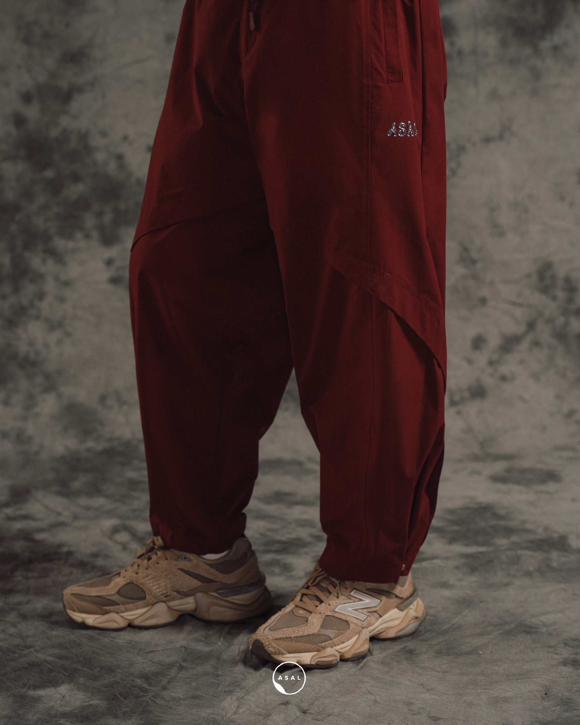 HORIZON PANTS IN TAWNY PORT