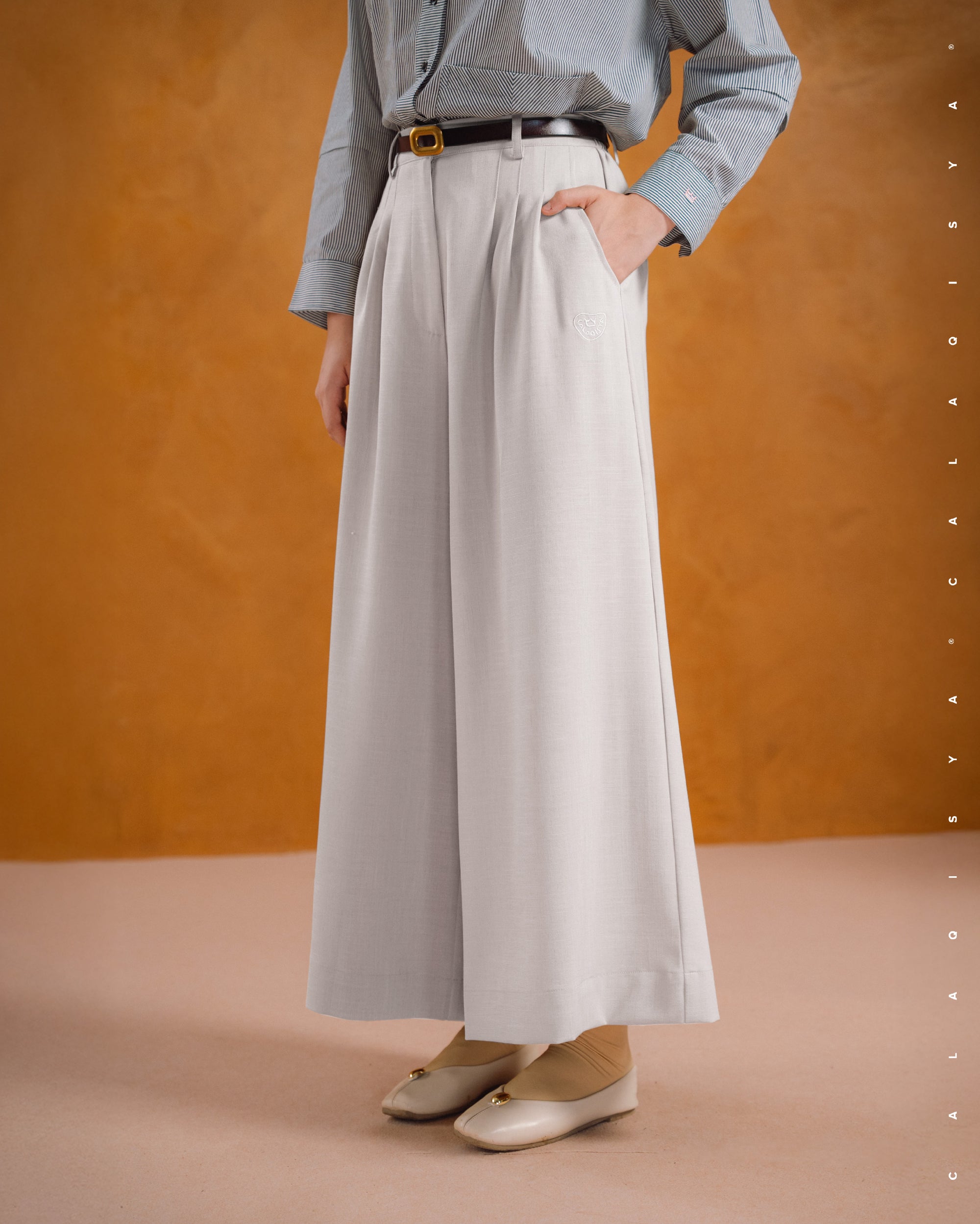 SENA FLARE PANTS IN TEMPLE GREY