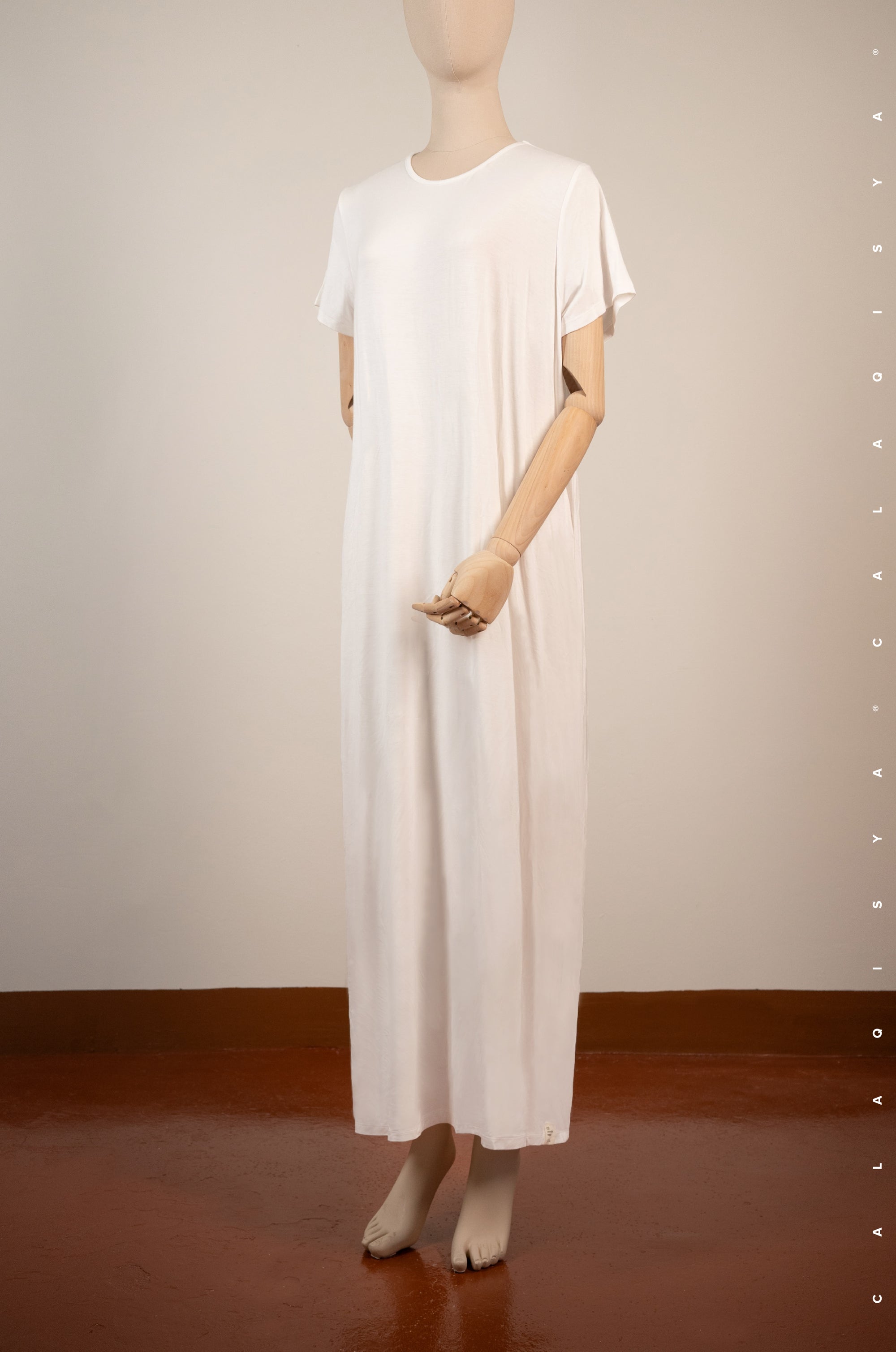 UNDERDRESS SHORT SLEEVE IN OFF WHITE – CalaQisya UNDERDRESS SHORT SLEEVE IN OFF WHITE – CalaQisya