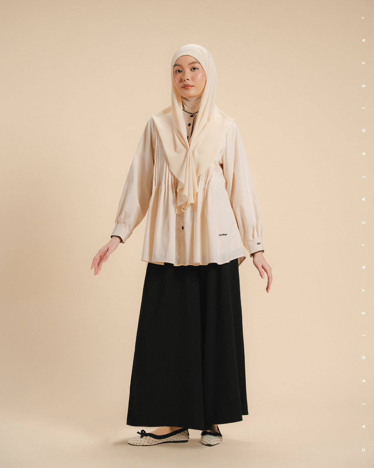 MORA PINTUCK TOP 2.0 IN VANILLA (FULLY LINED)