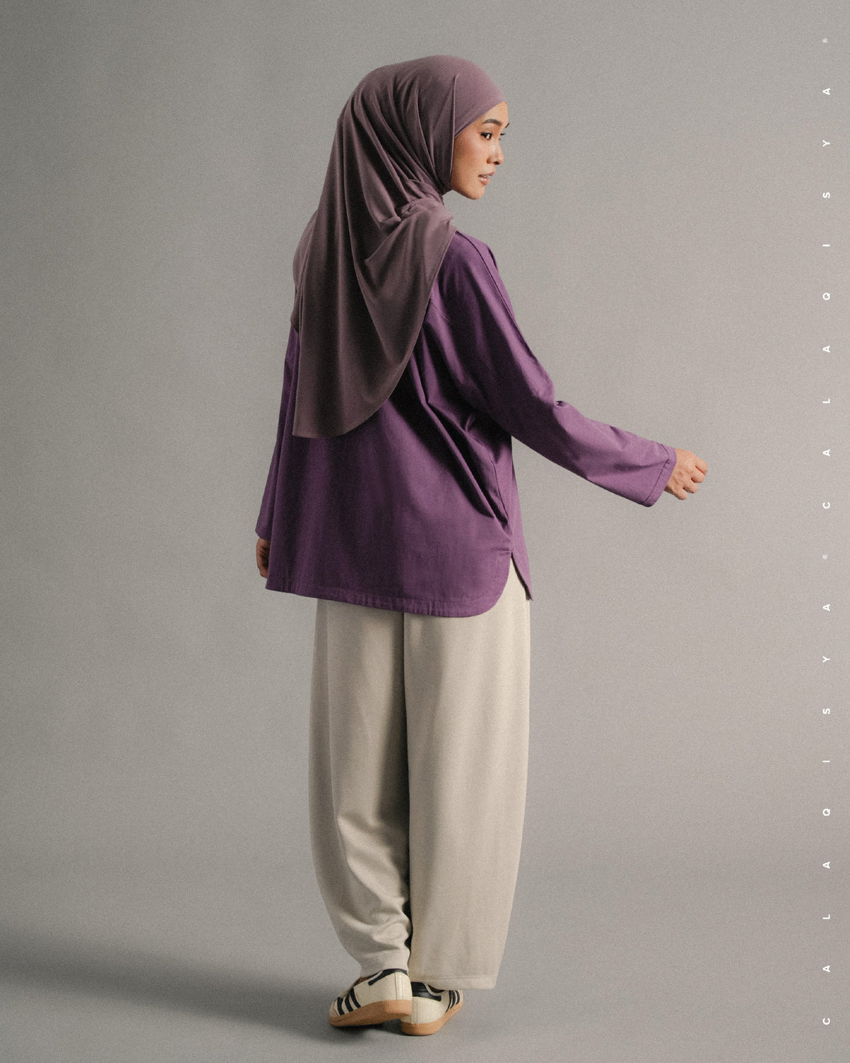 LIGHT TOP IN VINTAGE VIOLET