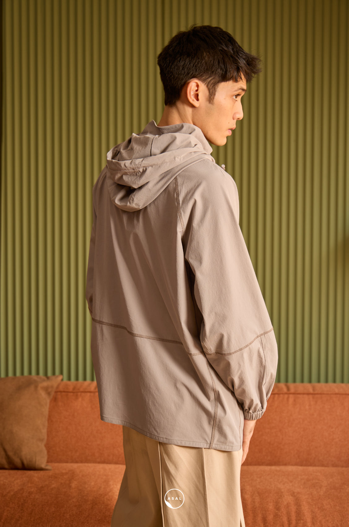 ASAL TEMPO WINDBREAKER